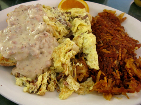 sausage-scramble-at-deacons-corner